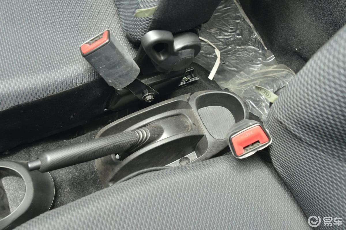 0l 自动 铉酷型驻车制动(手刹,电子,脚刹)汽车图片-汽车图片大全】