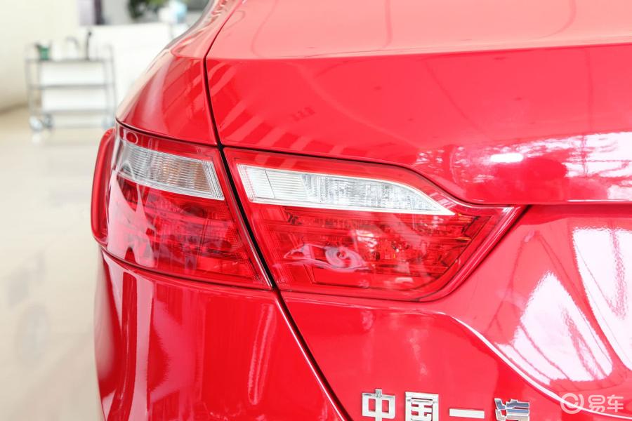 【奔腾b702014款2.