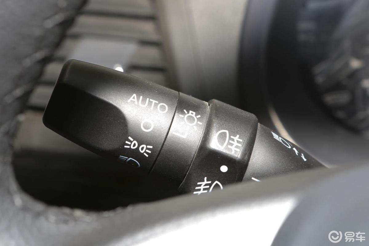 5l 手动 豪华型大灯远近光调节柄汽车图片-汽车图片大全】-易车