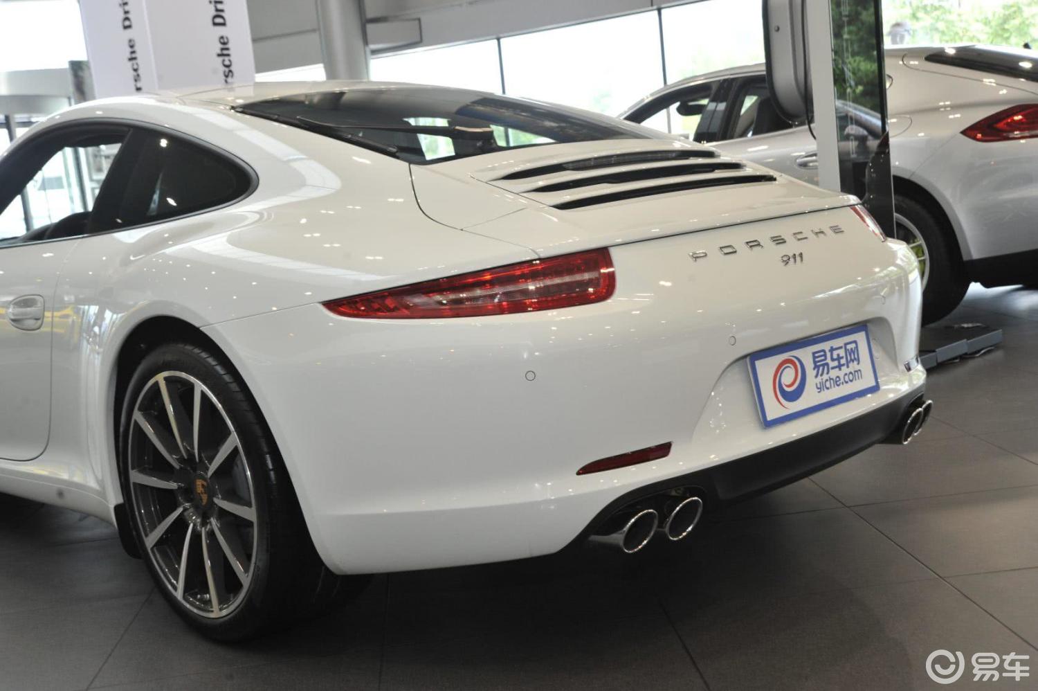 【保时捷9112012款carrera s车尾局部汽车图片-汽车图片大全】-易车