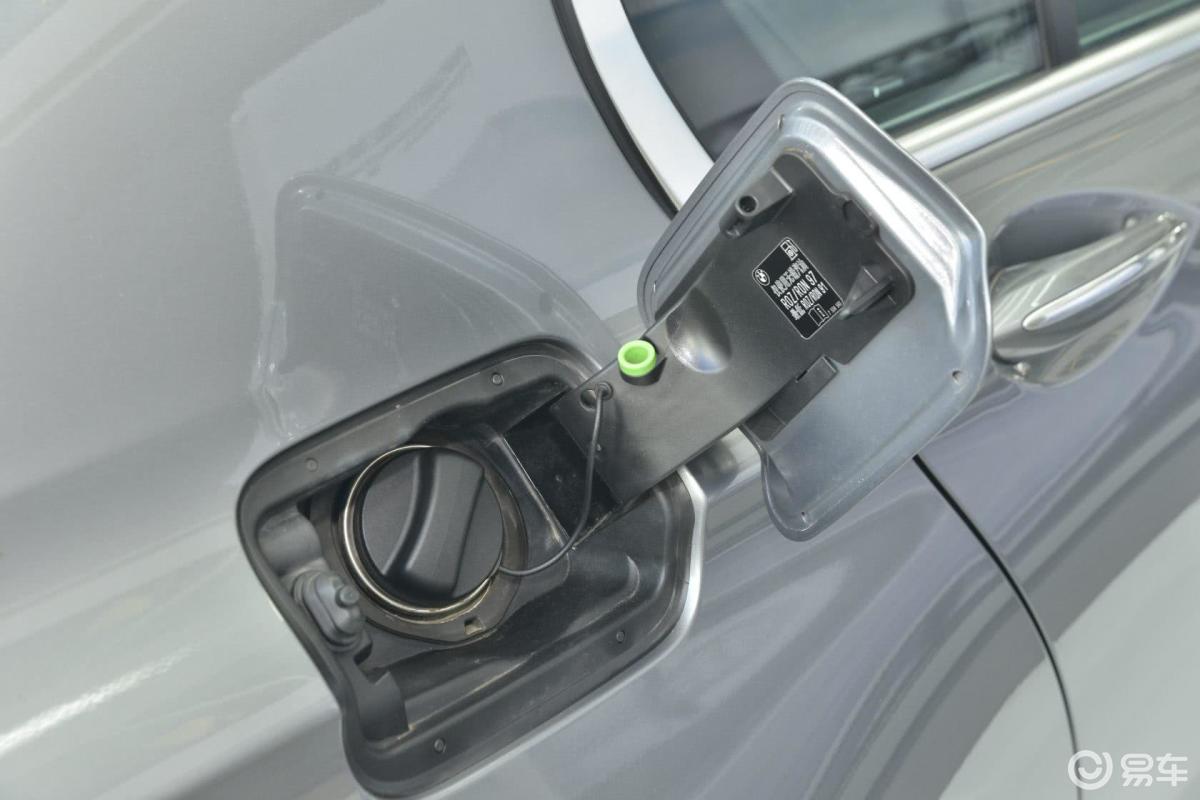 【宝马7系2013款740li 豪华型油箱盖汽车图片-汽车图片大全】-易车