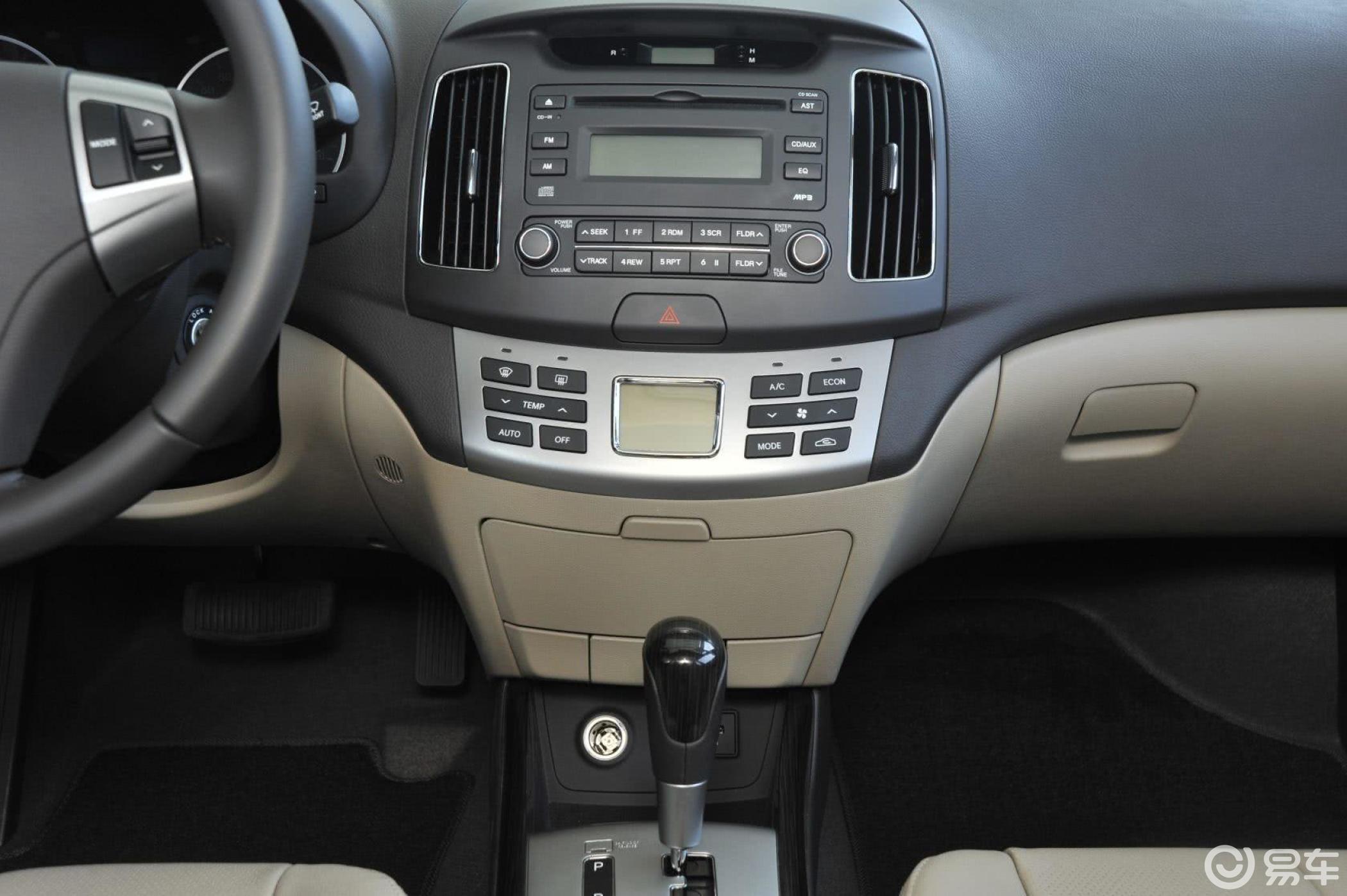 【悦动2011款1.6l gls 自动中控台整体汽车图片-汽车图片大全】-易车
