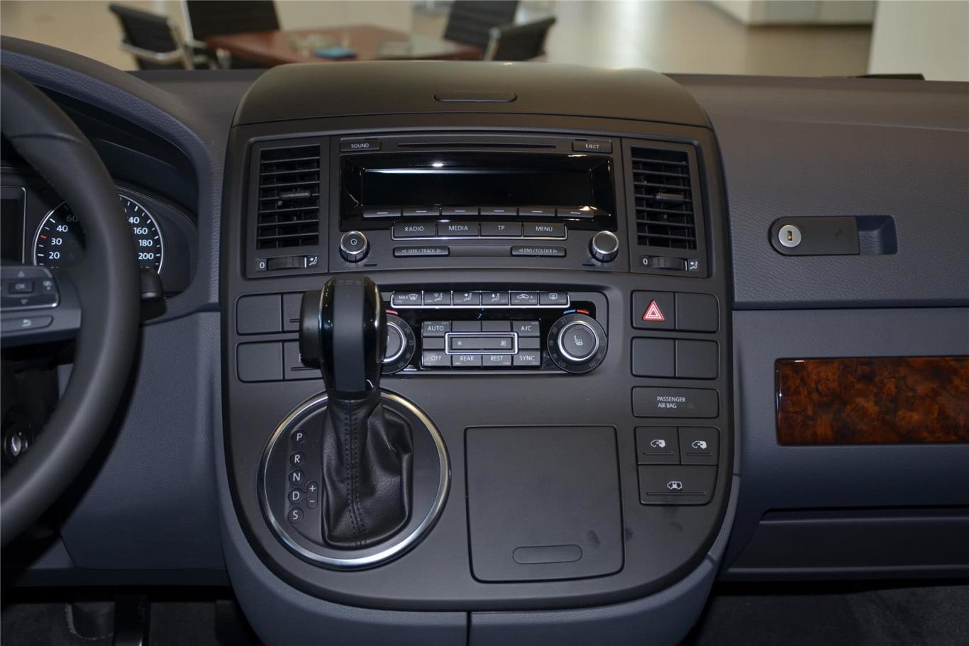 迈特威2.0tsi 双离合 豪华版中控台整体