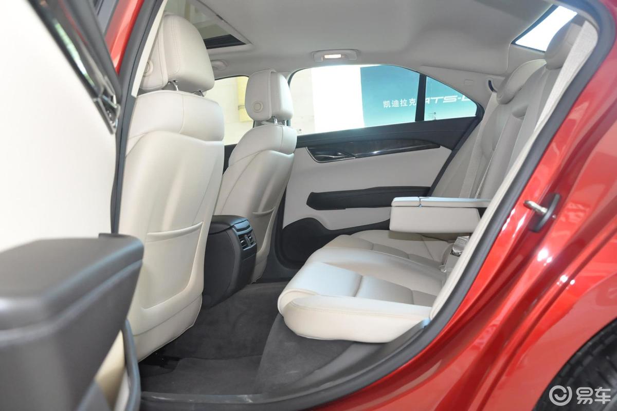 【凯迪拉克ats-l2014款25t 时尚型后排空间体验汽车图片-汽车图片大全