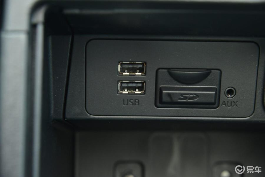 尊贵型usb接口汽车图片汽车