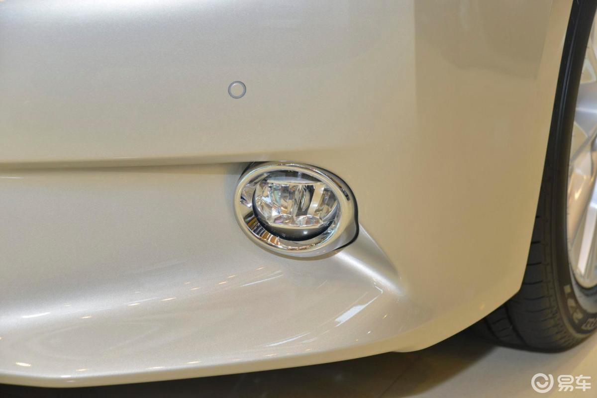 【雷克萨斯es2013款300h 精英版雾灯汽车图片-汽车图片大全】-易车