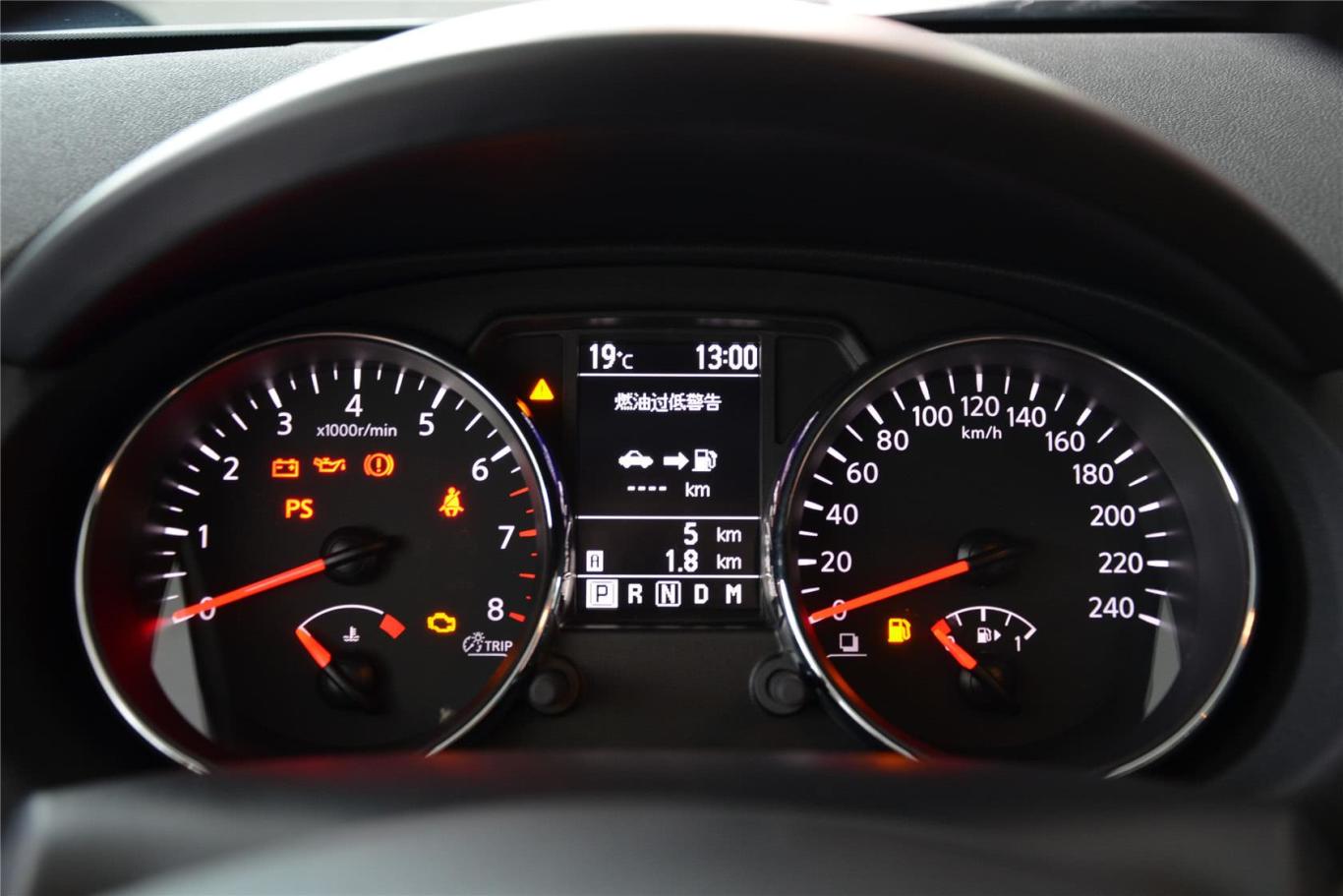 逍客2.0 xv 酷雷 cvt 2wd仪表盘背光显示