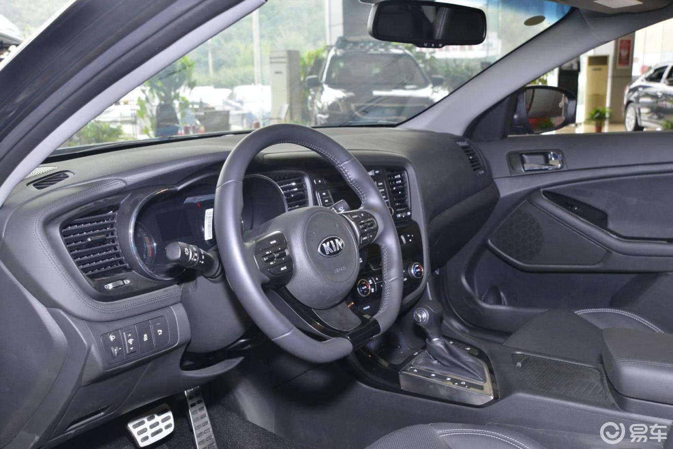 起亚k5 内饰-檀木黑