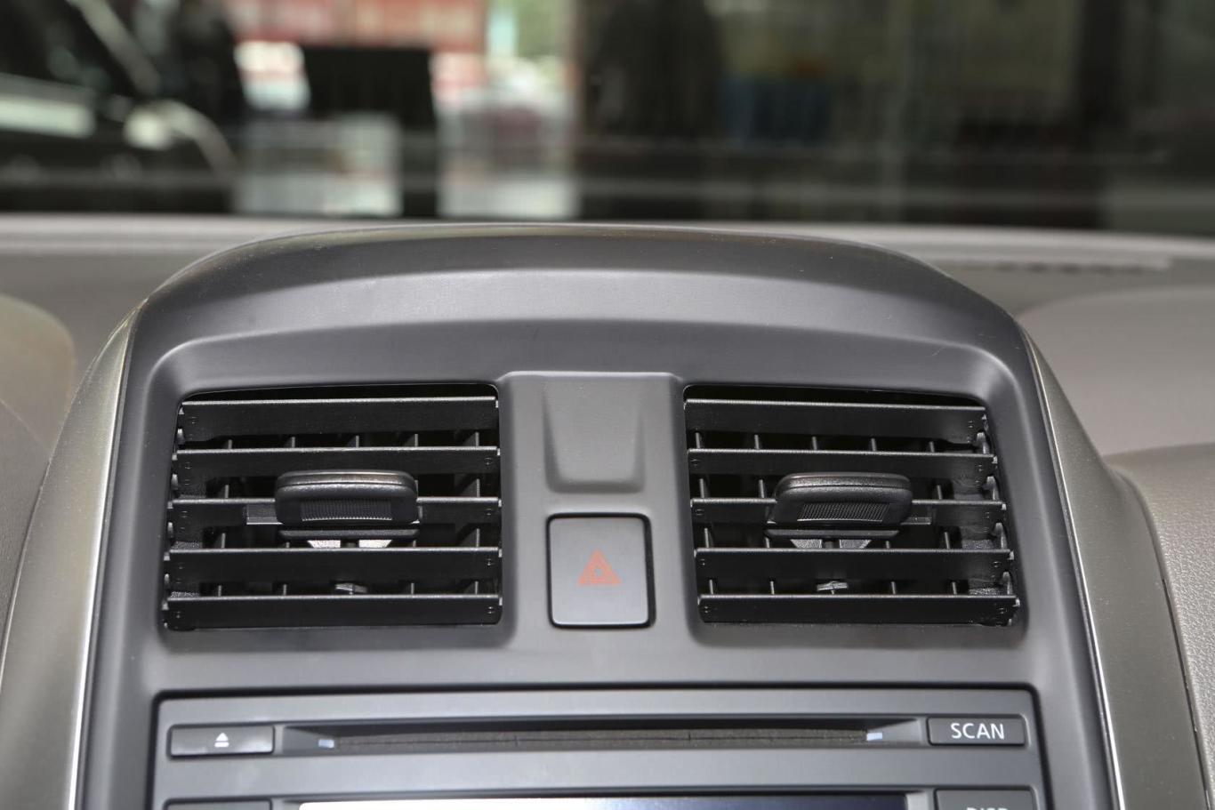 5xe cvt 精英版前出风口图片