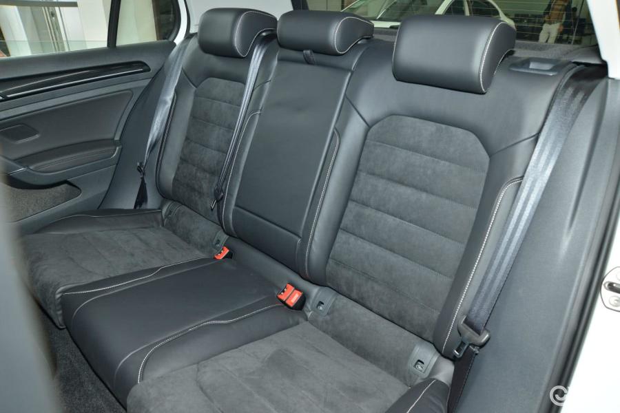 【高尔夫2014款1.4tsi 自动旗舰型后排座椅汽车图片-汽车图片大全】-