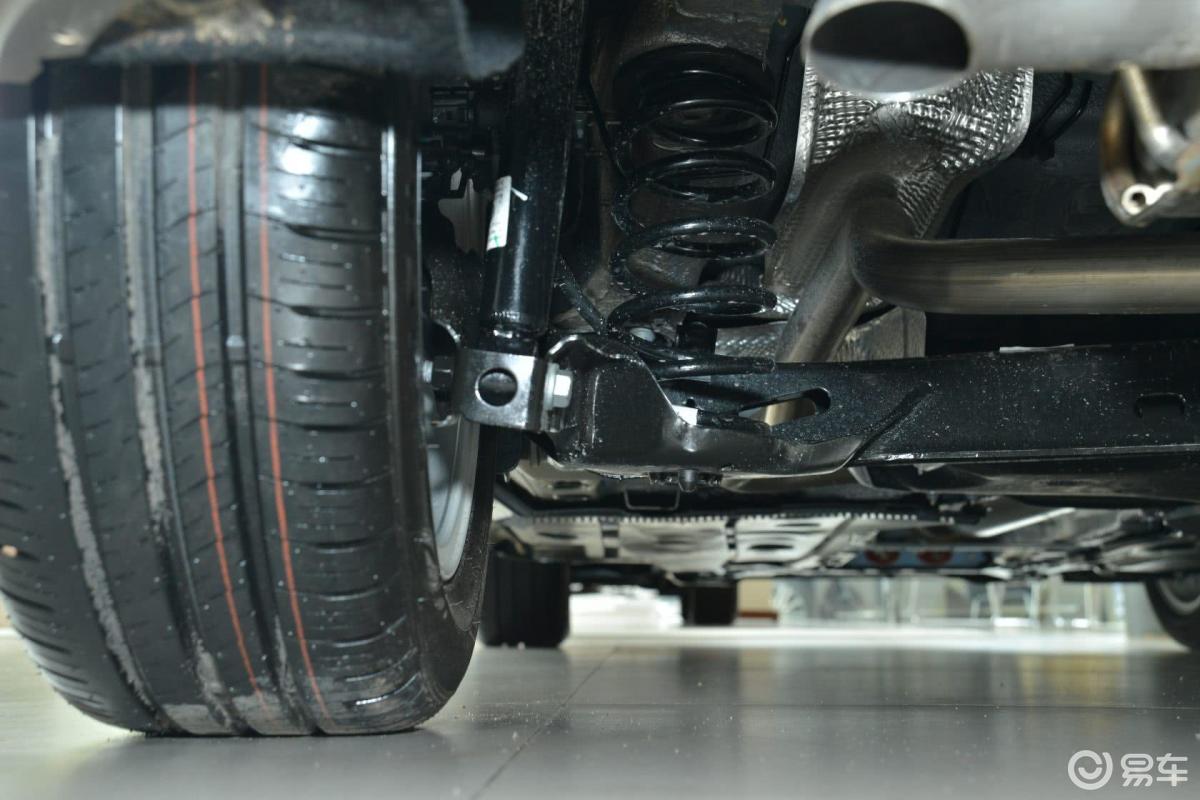 【高尔夫2014款1.6l 自动舒适型后悬挂汽车图片-汽车图片大全】-易车