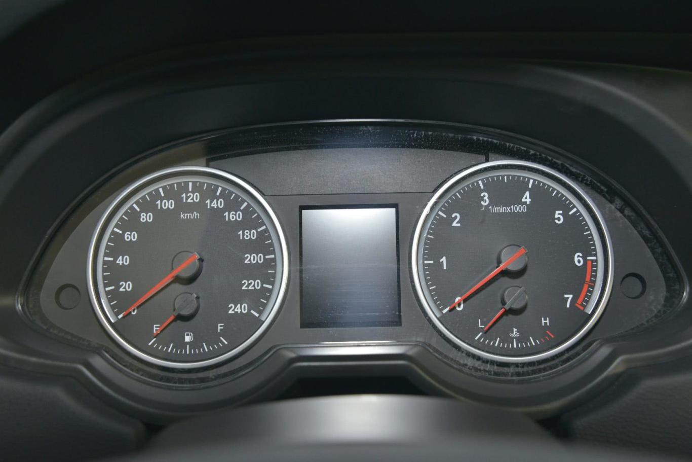 中华h5301.5t 手动 豪华型仪表盘