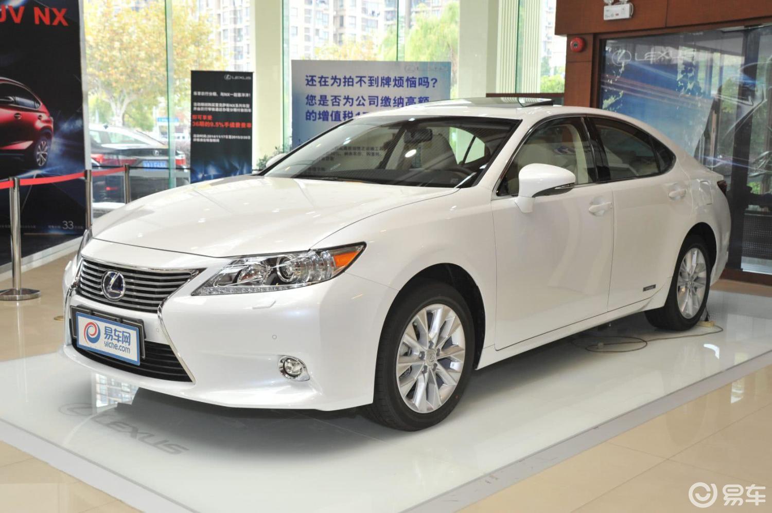 【雷克萨斯es2014款300h 舒适版侧前45度车头向左水平汽车图片-汽车