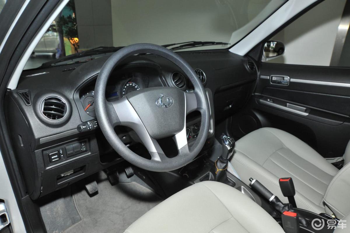 【自由舰2012款1.3l mt 时尚型ii内饰汽车图片-汽车图片大全】-易车