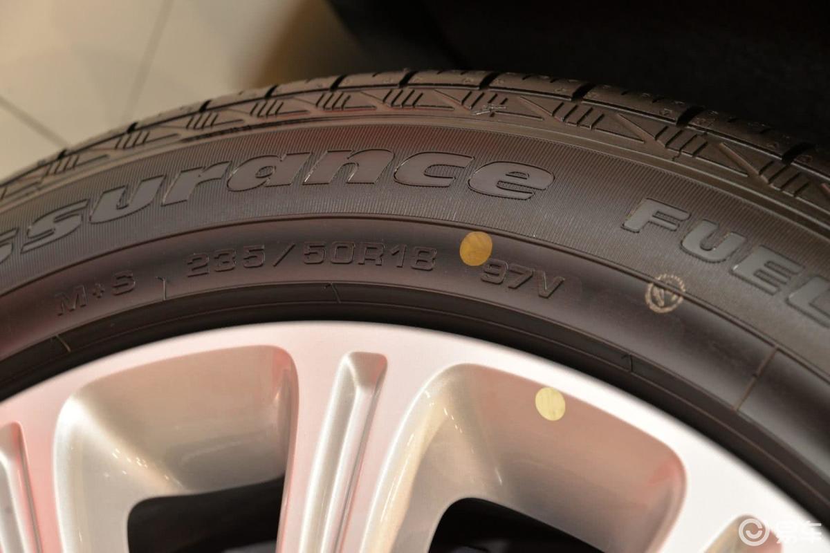 【凯迪拉克xts2014款28t 精英型 轮胎规格汽车图片-汽车图片大全】