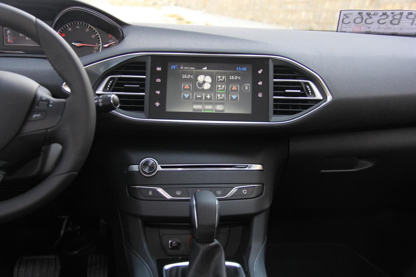 标致308s1.6t 手自一体 睿驰版中控台整体