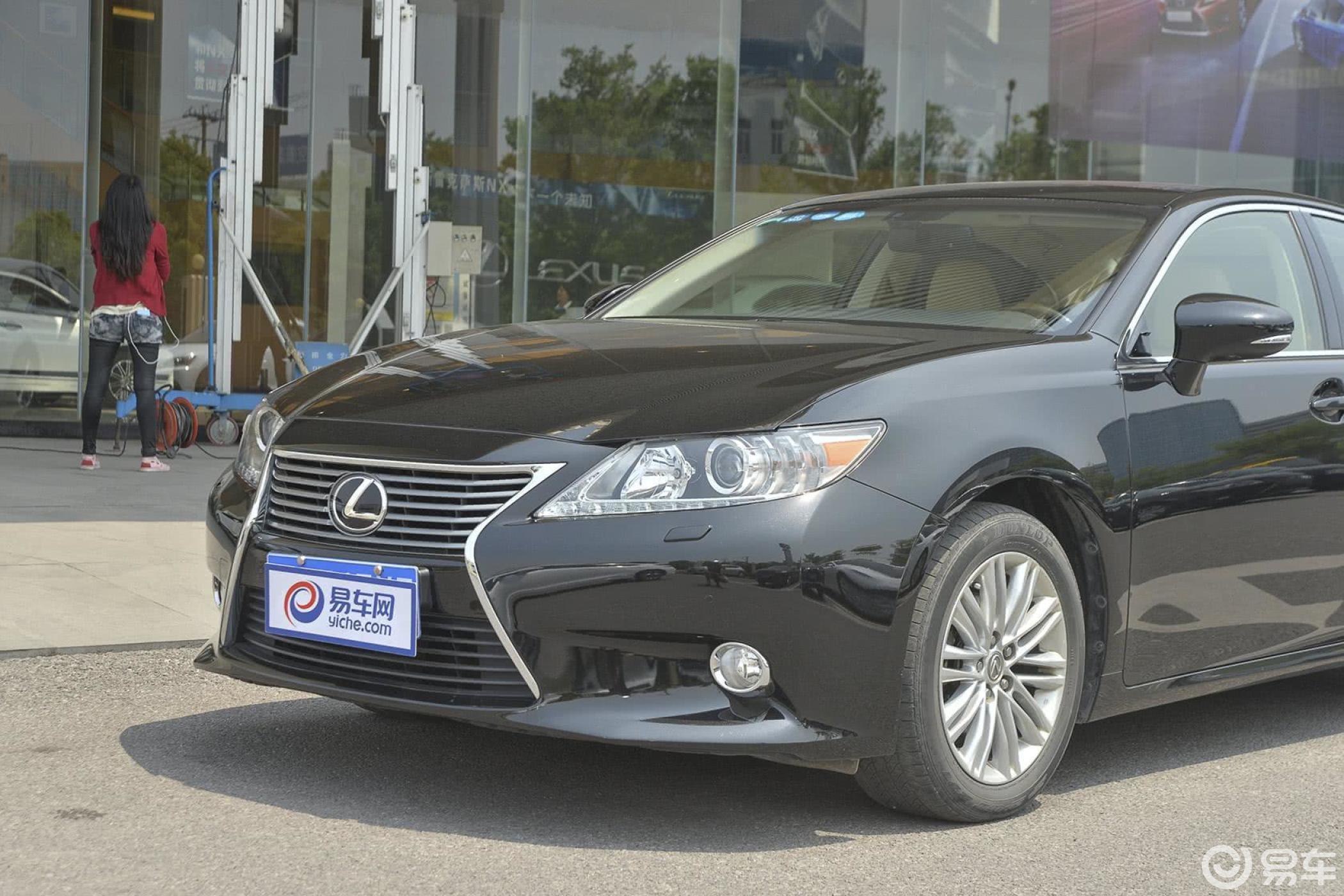 【雷克萨斯es2014款250 豪华版车头局部汽车图片-汽车图片大全】-易车