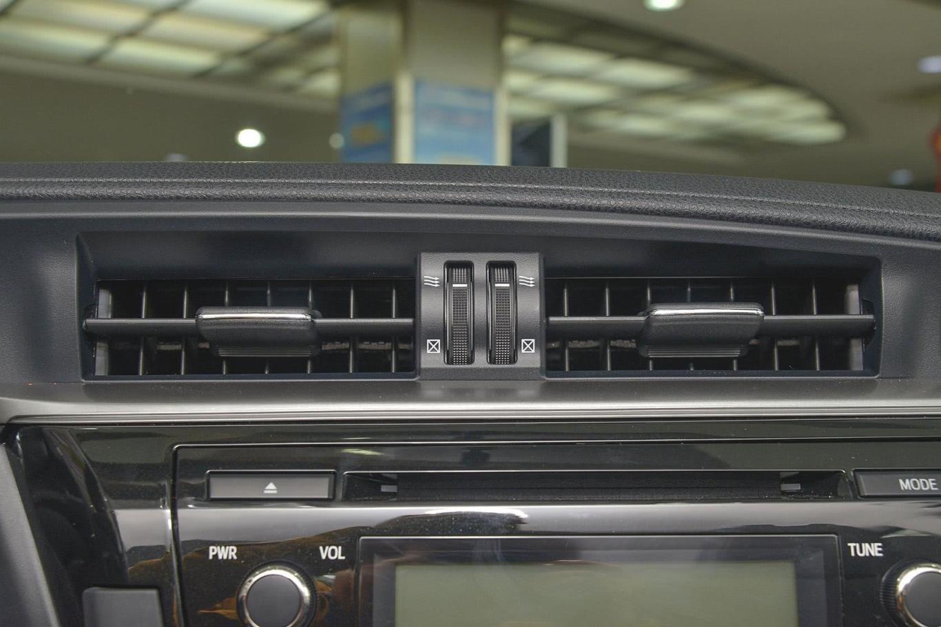 6l gl cvt前出风口图片