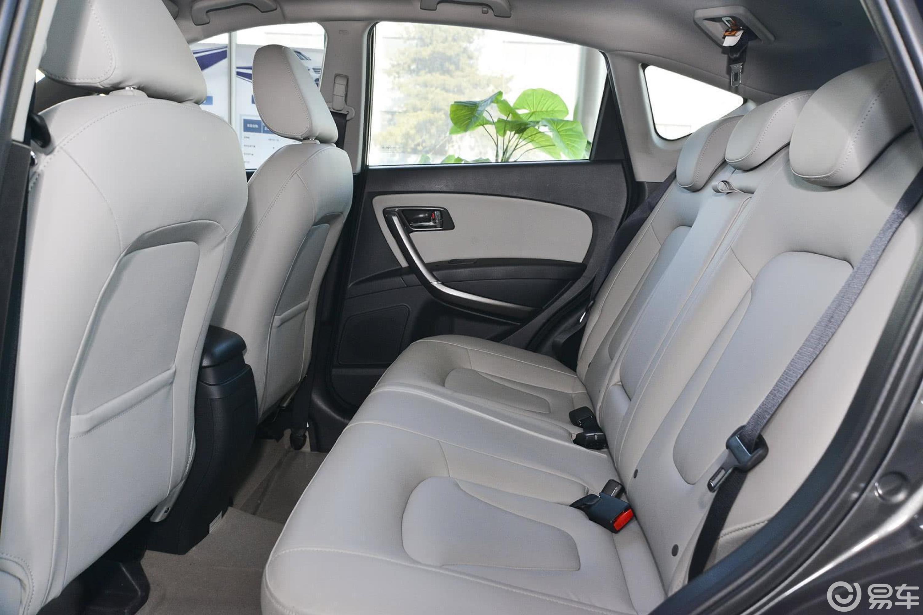 【奔腾x802015款1.