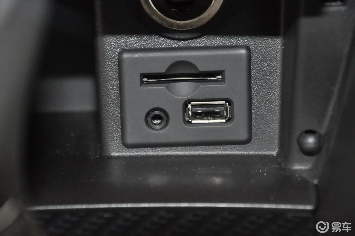 【英朗2015款15n 自动 豪华型usb接口汽车图片-汽车图片大全】-易车