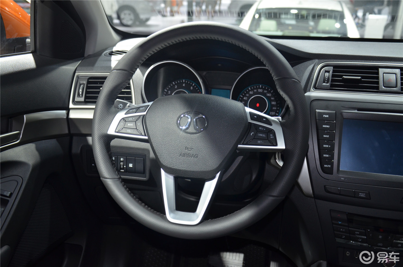 0t 自动精英型】北汽绅宝x65_2.0t 自动精英型图片-网通社汽车
