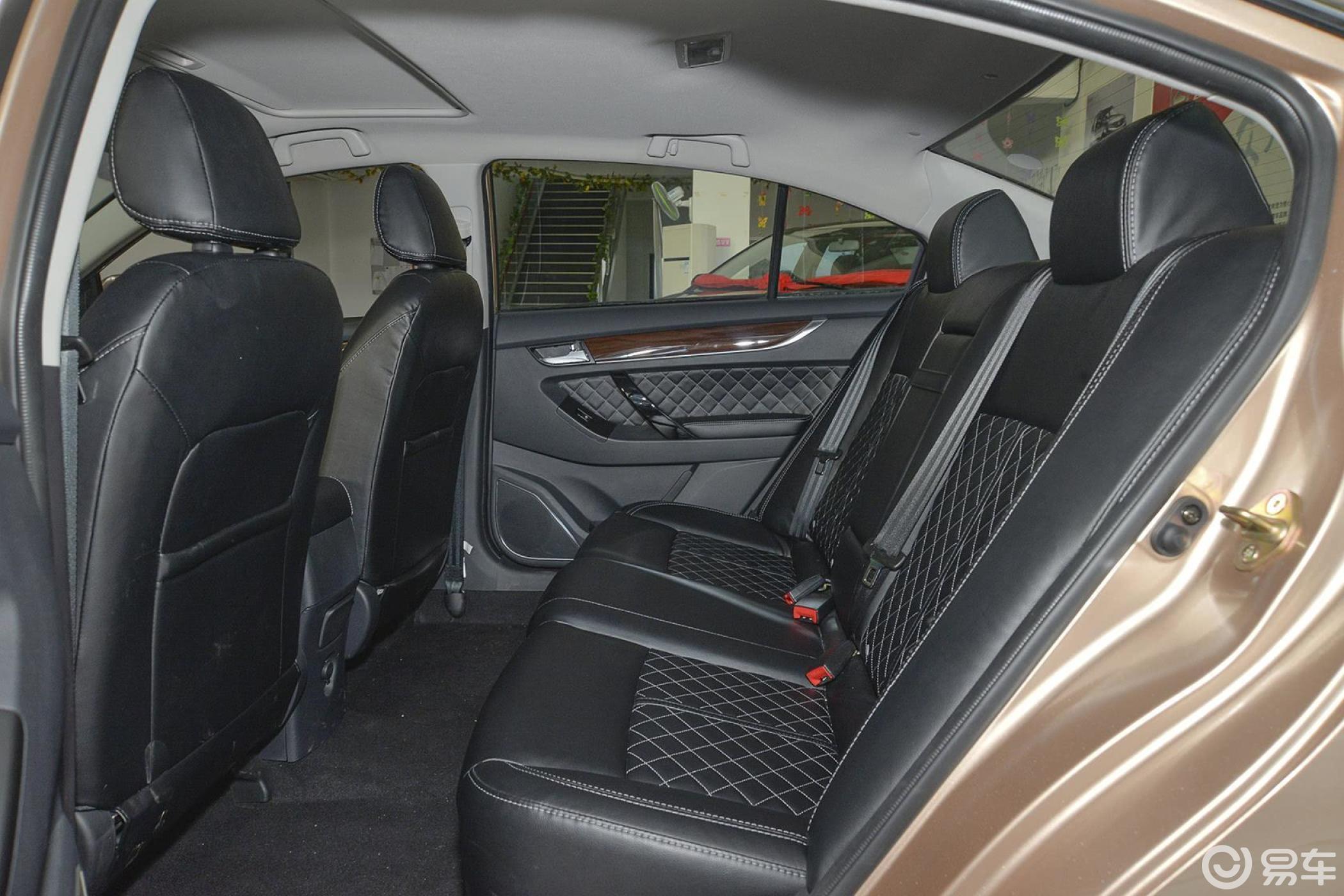 【众泰z5002015款1.5t cvt 尊贵型空间汽车图片-汽车图片大全】-易车