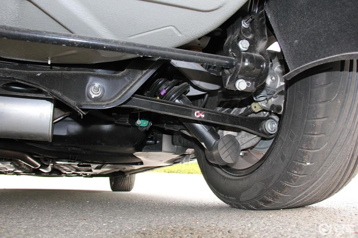 【雪铁龙c52016款1.