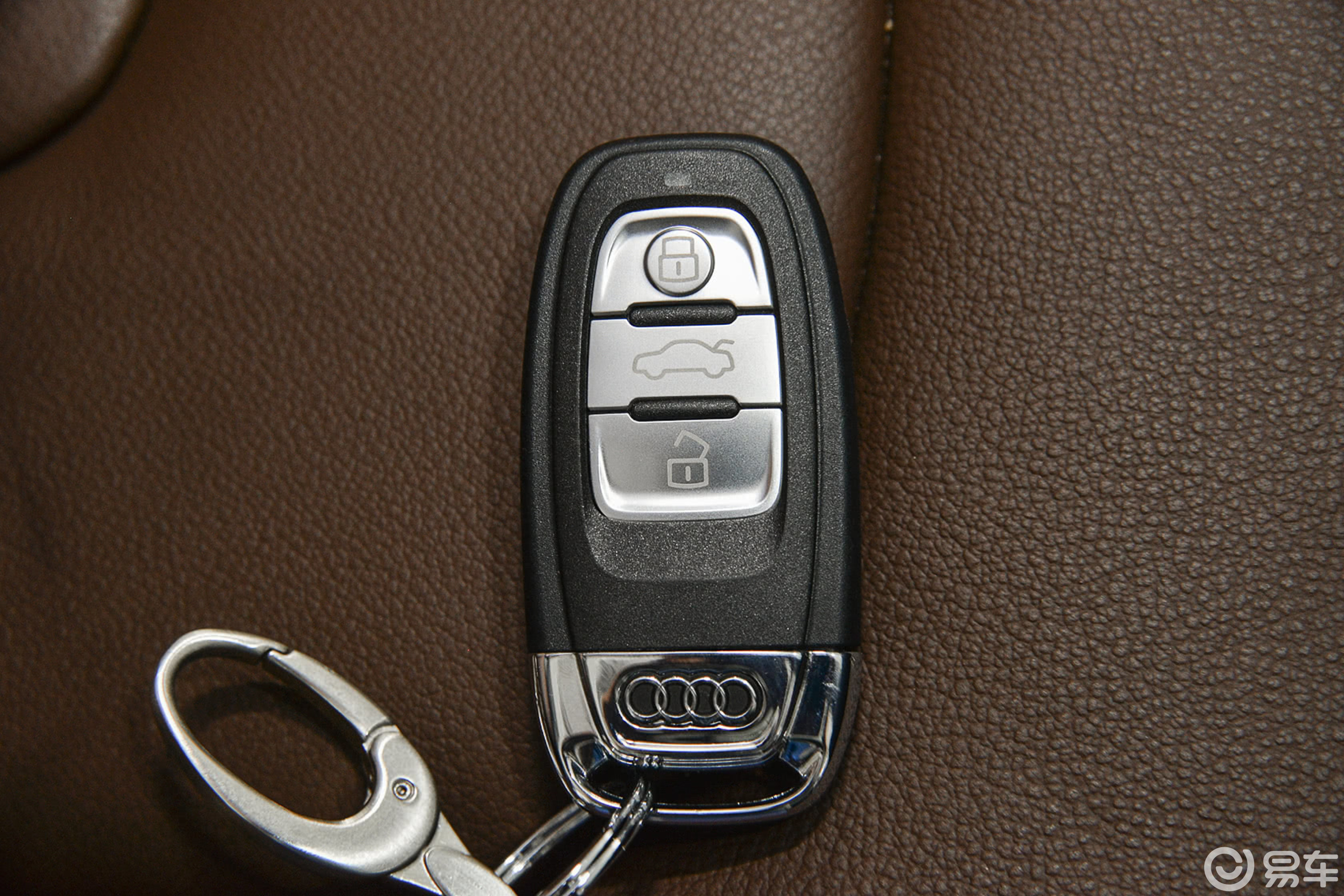 一汽-大众奥迪  奥迪a4l  2015款  2020款  2019款  2018款  2017款