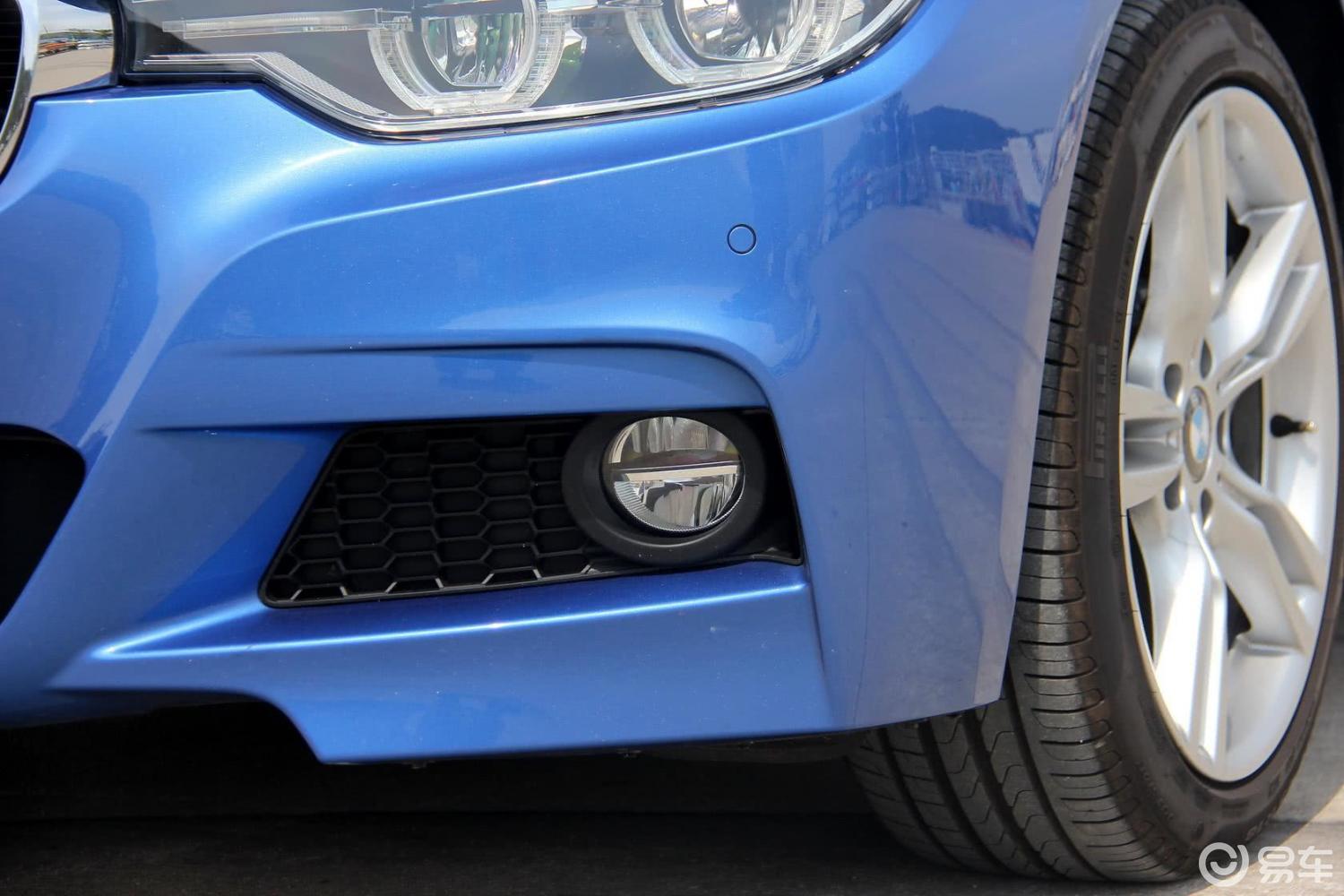 【宝马3系2016款320i m 运动型雾灯汽车图片-汽车图片大全】-易车