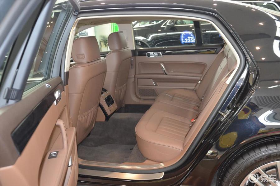 【辉腾2015款3.0l 专享版后排空间汽车图片-汽车图片大全】-易车网