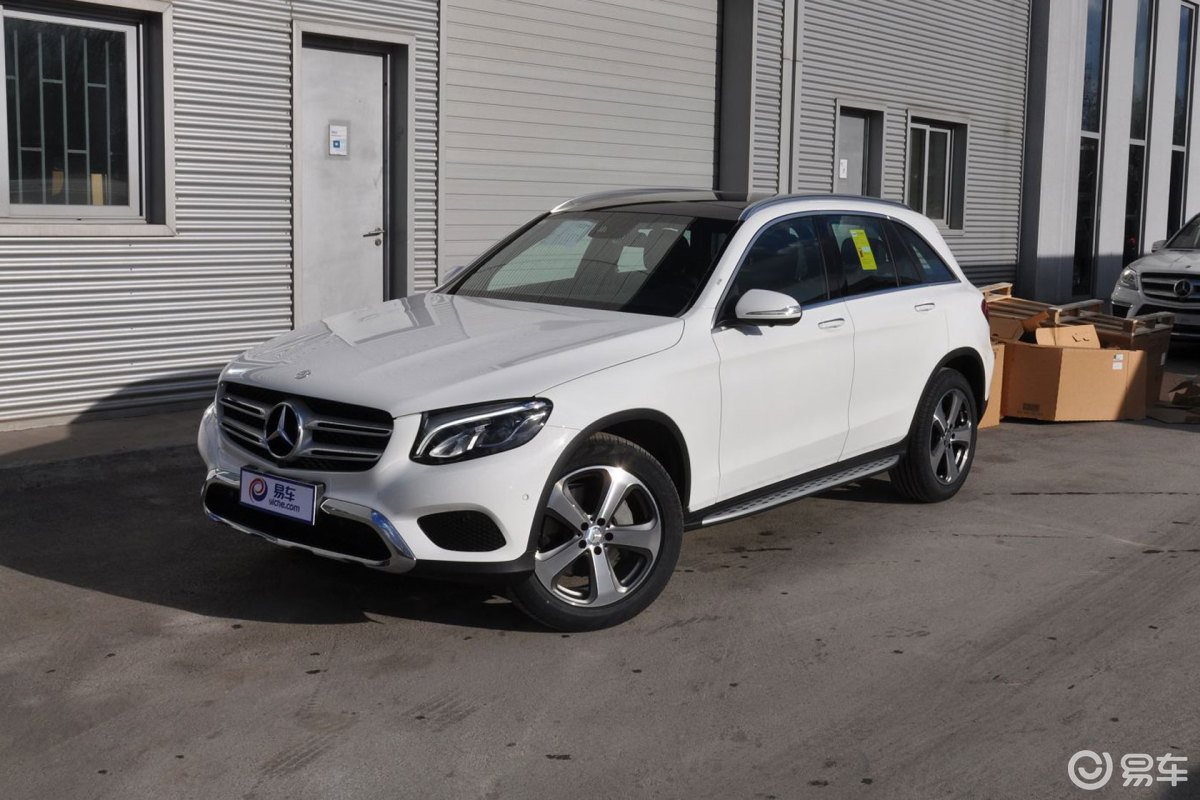 【奔驰glc级2016款glc260 豪华型侧前45度车头向左水平汽车图片-汽车