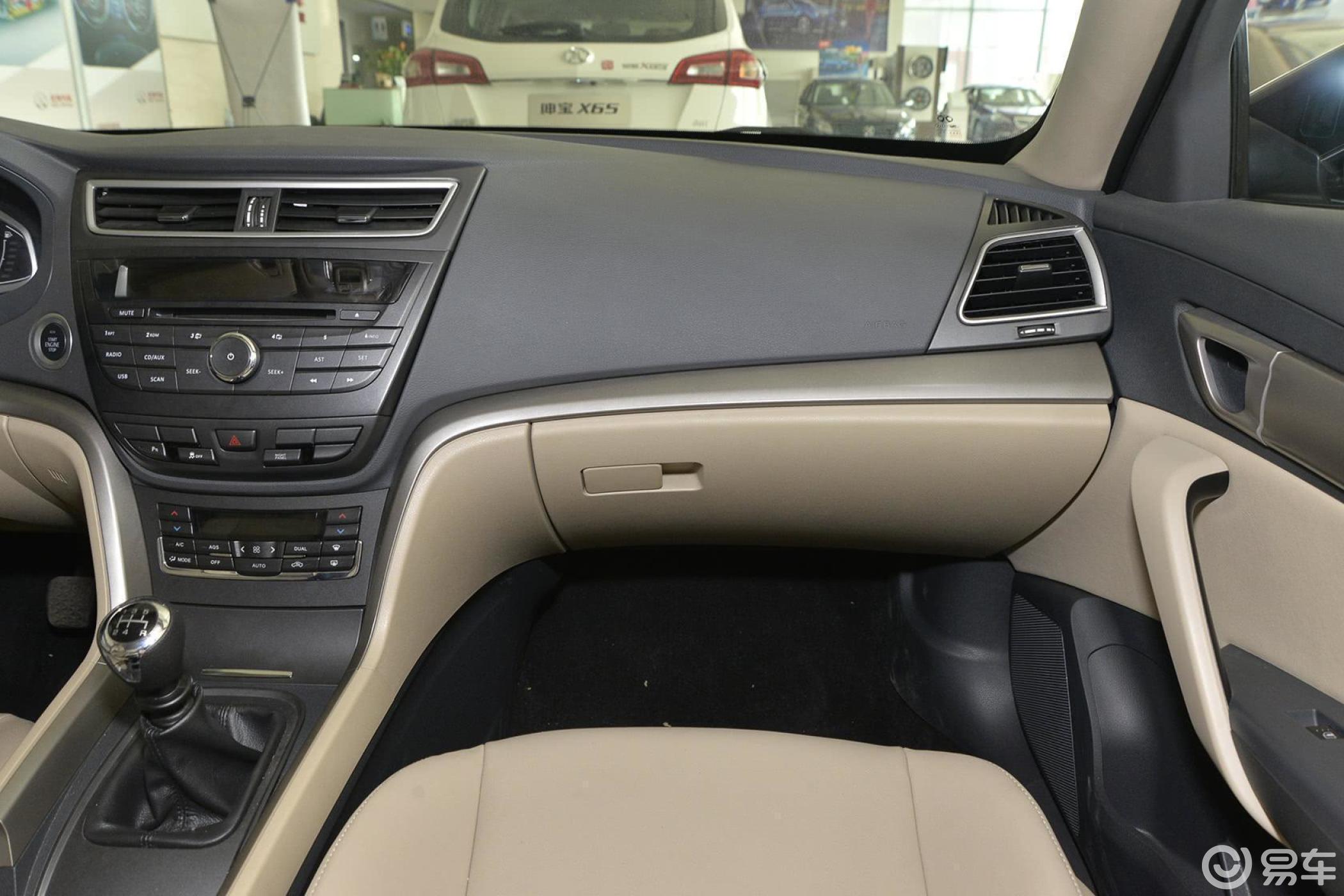 【绅宝d602014款1.8t 手动 精英型内饰汽车图片-汽车图片大全】-易车