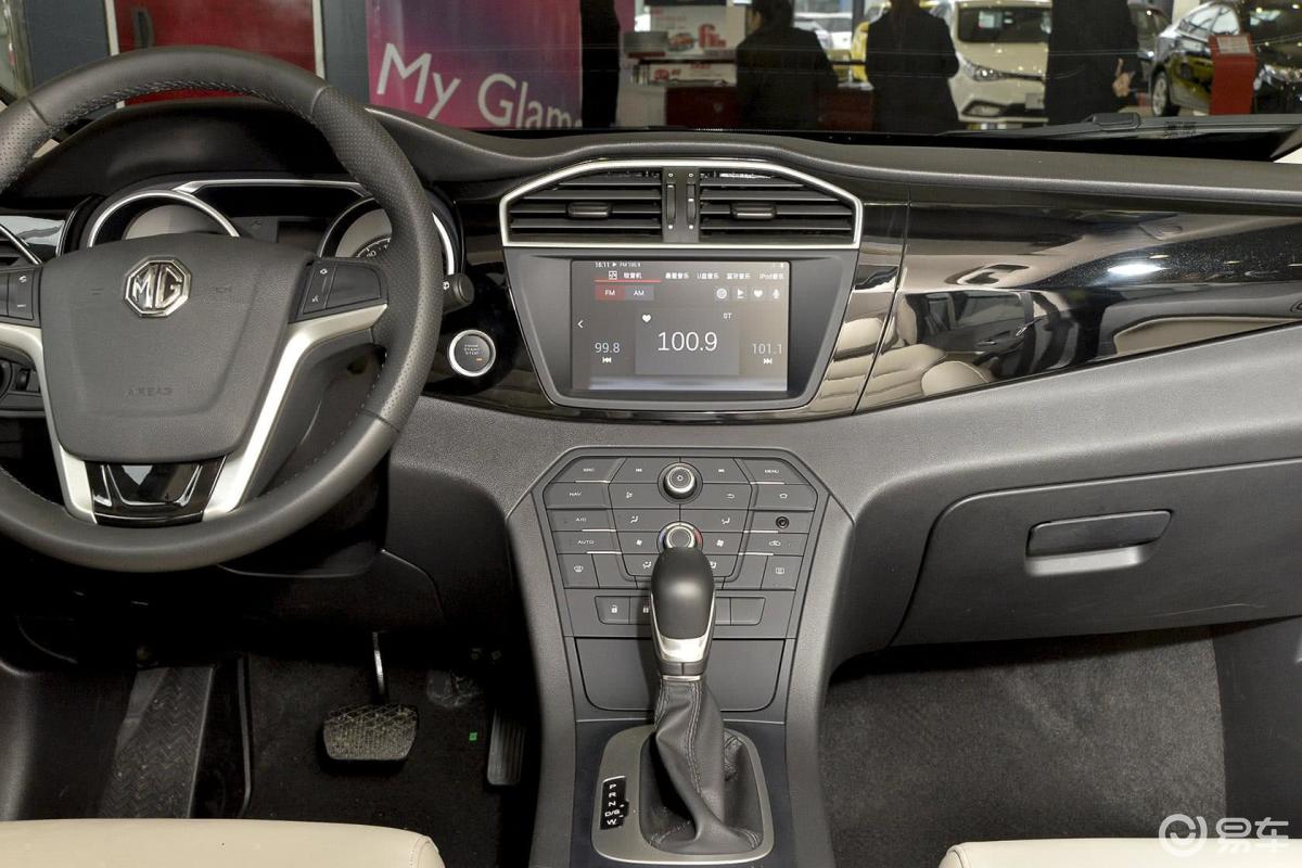 0tgi 自动 两驱 豪华型中控台整体汽车图片-汽车图片大全】-易车