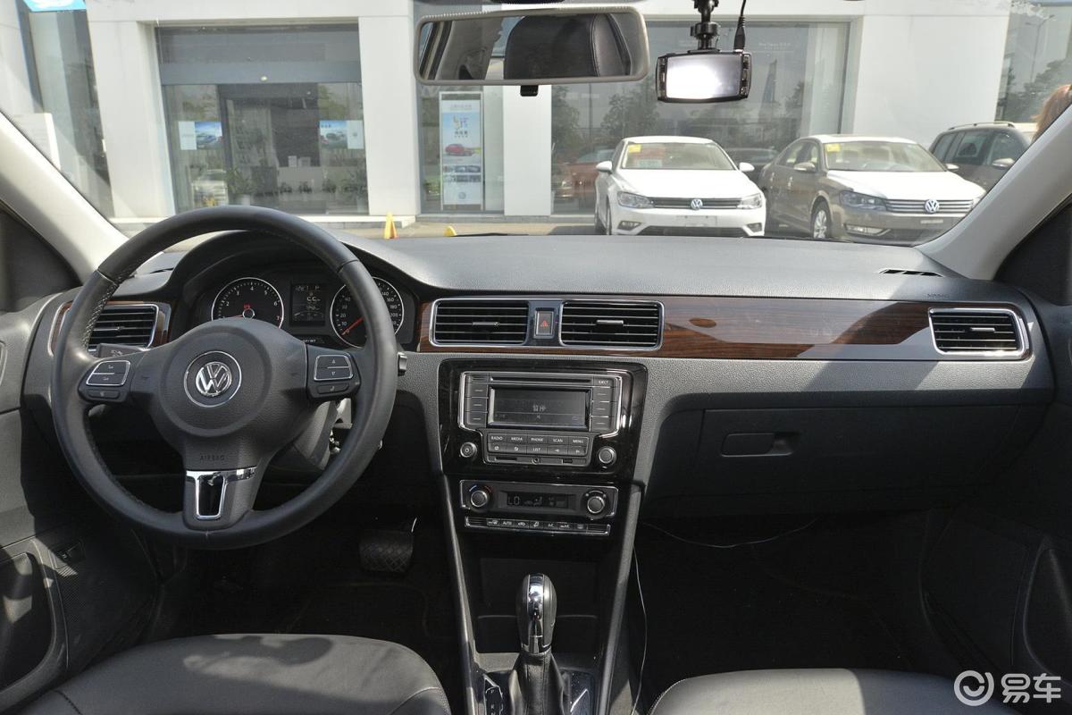 【桑塔纳2015款1.