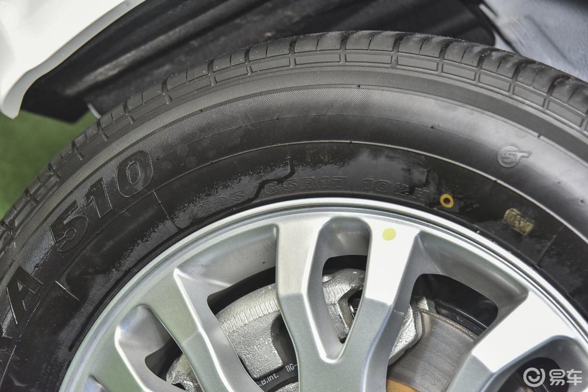 【比亚迪e62016款400 豪华版轮胎规格汽车图片-汽车图片大全】-易车