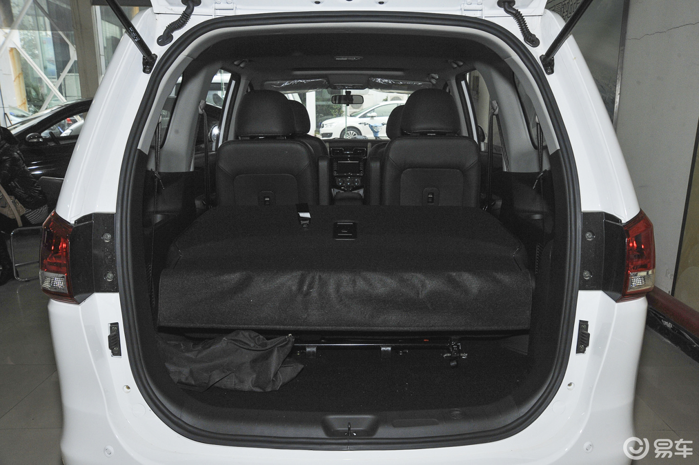 风行s500  空间-珍珠白