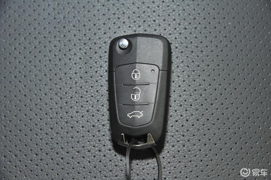 【海马m62015款1.5t mt 豪华型钥匙汽车图片-汽车图片大全】-易车