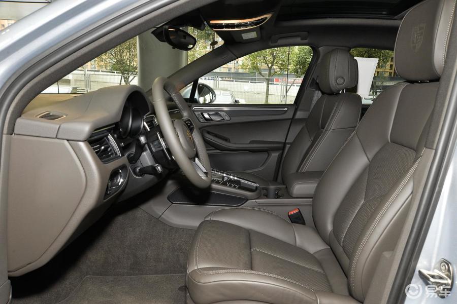 【保时捷macan2016款macan前排空间汽车图片-汽车图片大全】-易车网