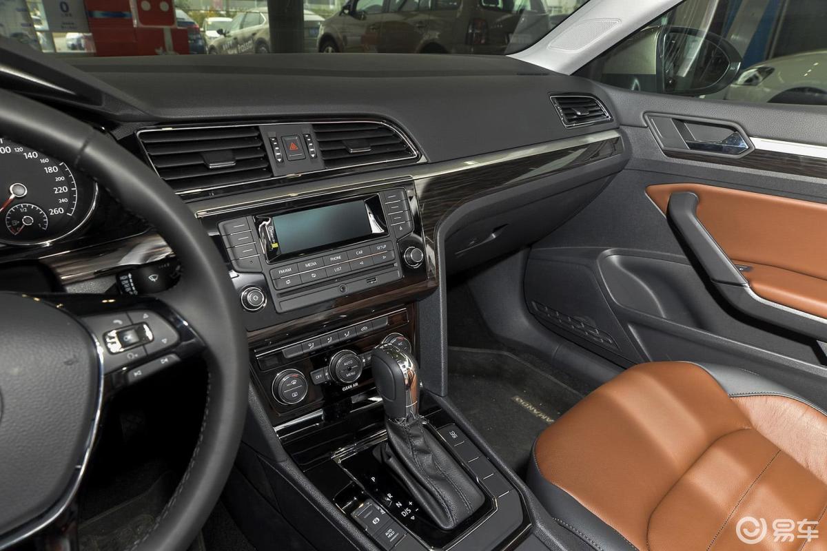 4t dsg 280tsi 舒适版中控台驾驶员方向汽车图片-汽车图片大全】-易车