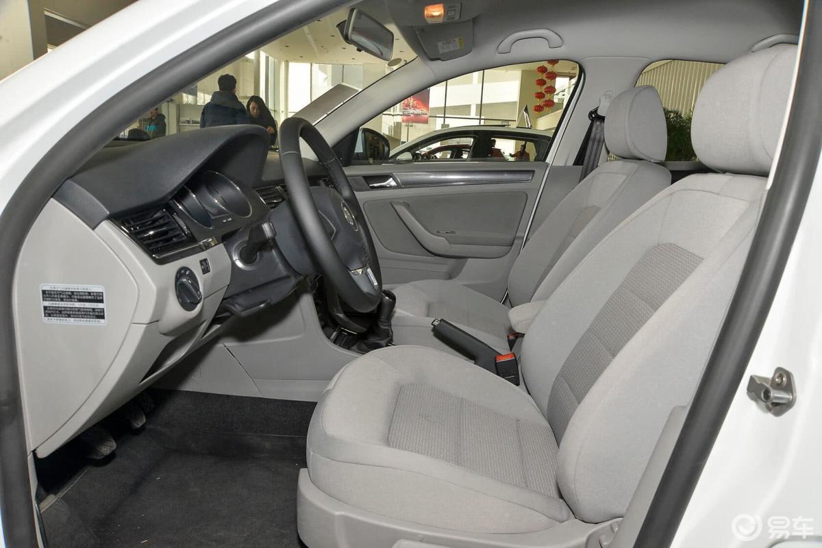 【宝来2015款1.6l 手动 时尚型前排空间汽车图片-汽车图片大全】-易车