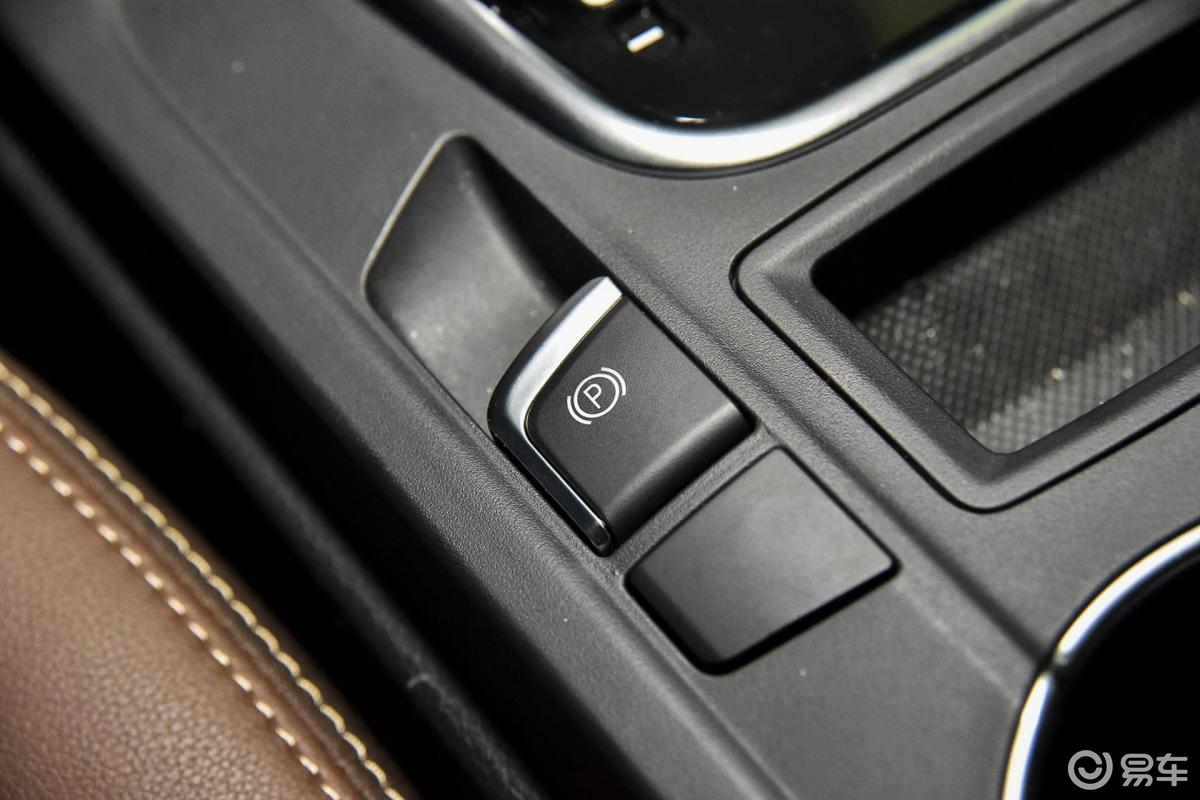 【比亚迪s72015款2.0tid 手自一体 尊贵型 7座驻车制动(手刹,电子,脚