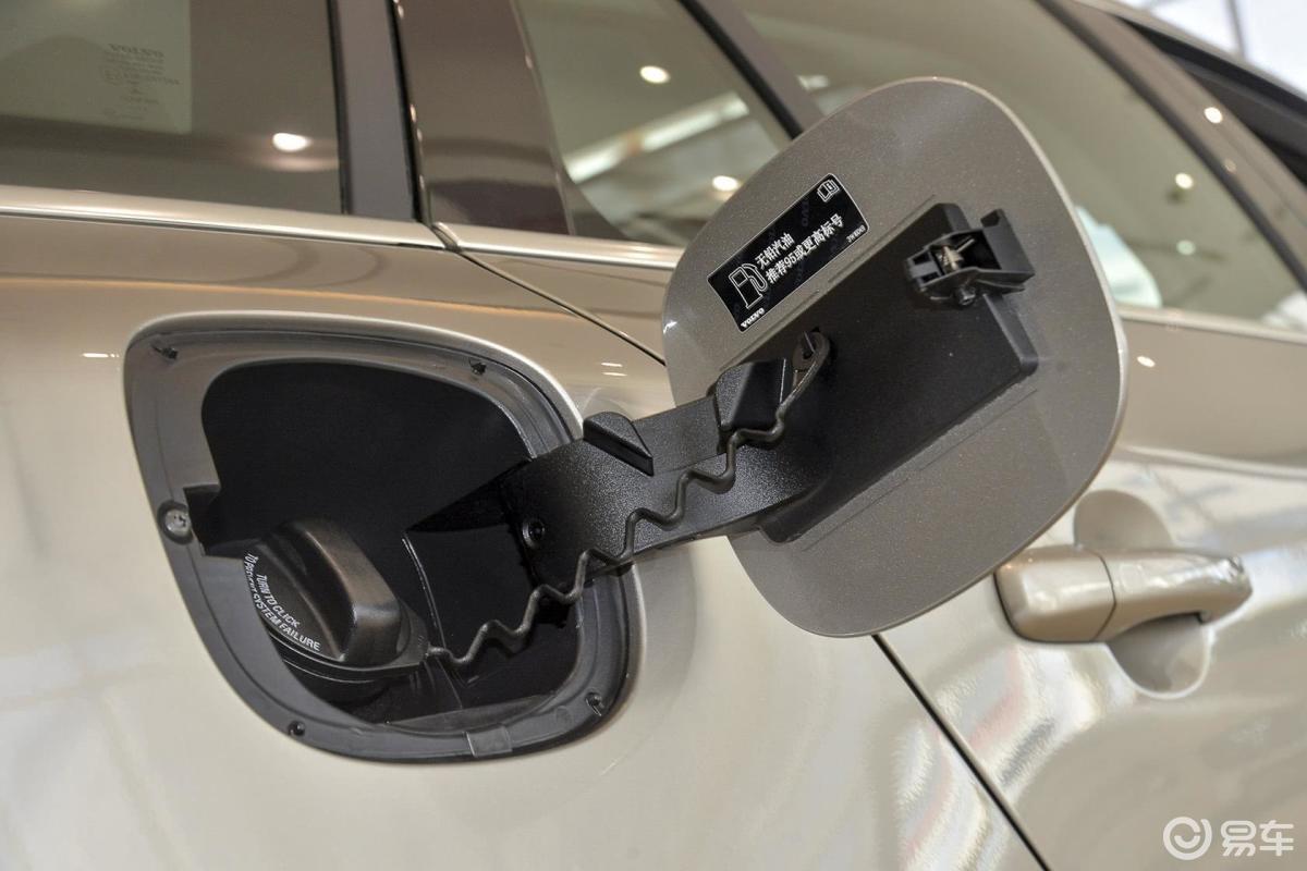 【沃尔沃v602016款t5 智雅版油箱盖汽车图片-汽车图片大全】-易车