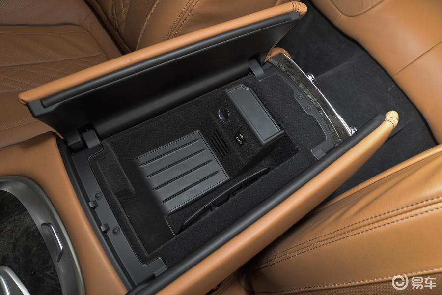 【宝马7系2016款740li 领先型前排中央扶手箱空间汽车图片-汽车图片