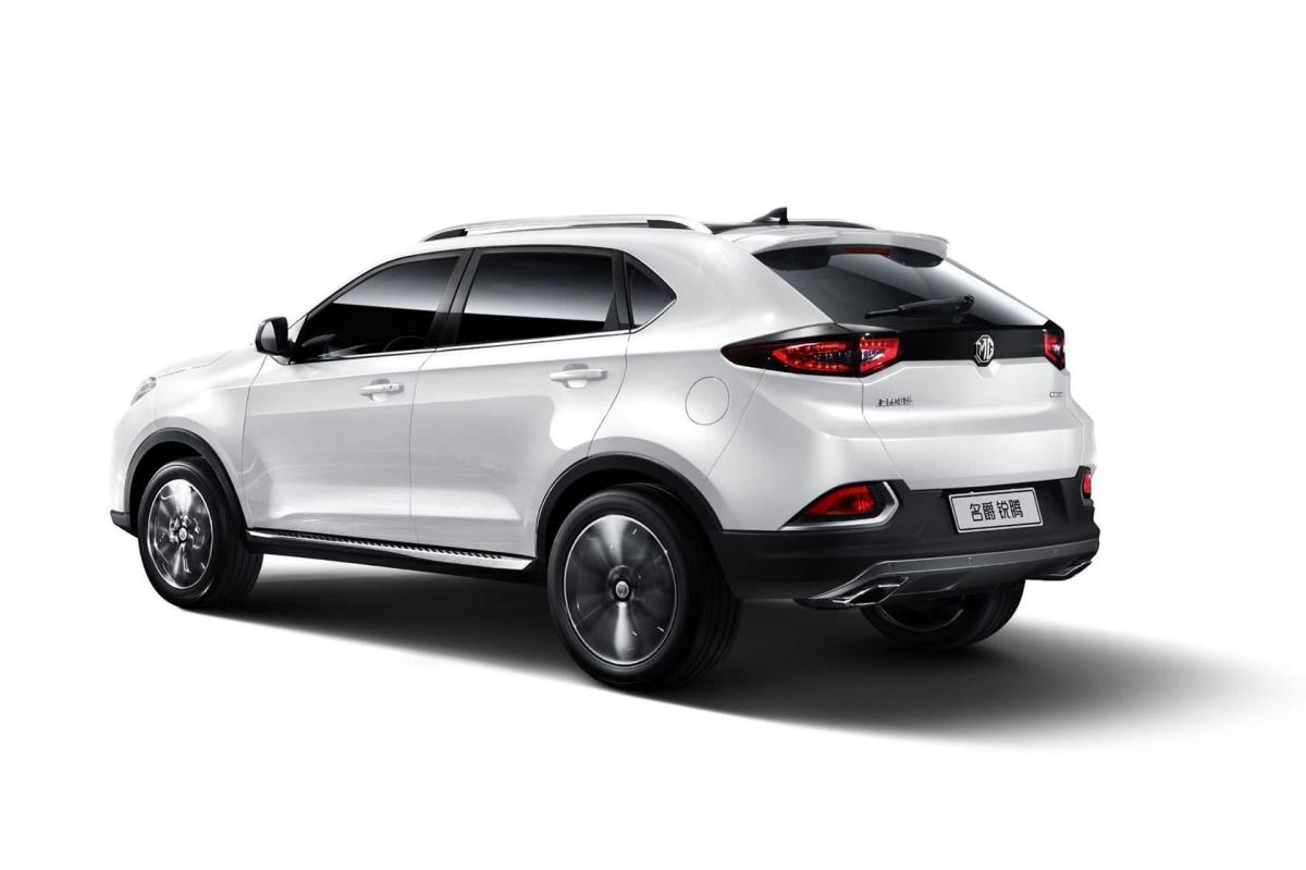 【名爵gs2017款20t 双离合 两驱 尊享版侧前45度车头向右水平汽车图片