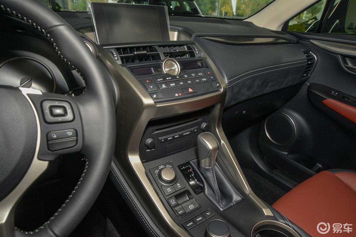 【雷克萨斯nx2015款300h 锋尚版中控台驾驶员方向汽车图片-汽车图片