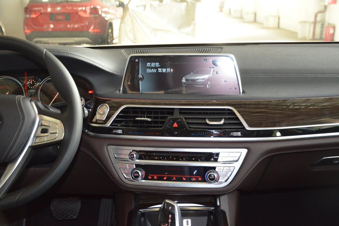 宝马7系730li 领先型中控台整体