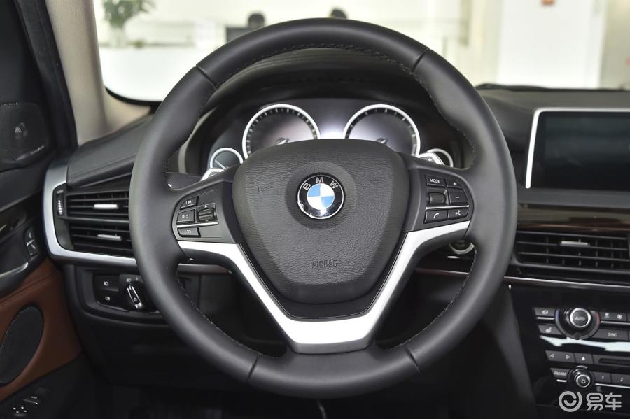 【宝马x62015款xdrive35i 豪华型方向盘汽车图片-汽车图片大全】-易车