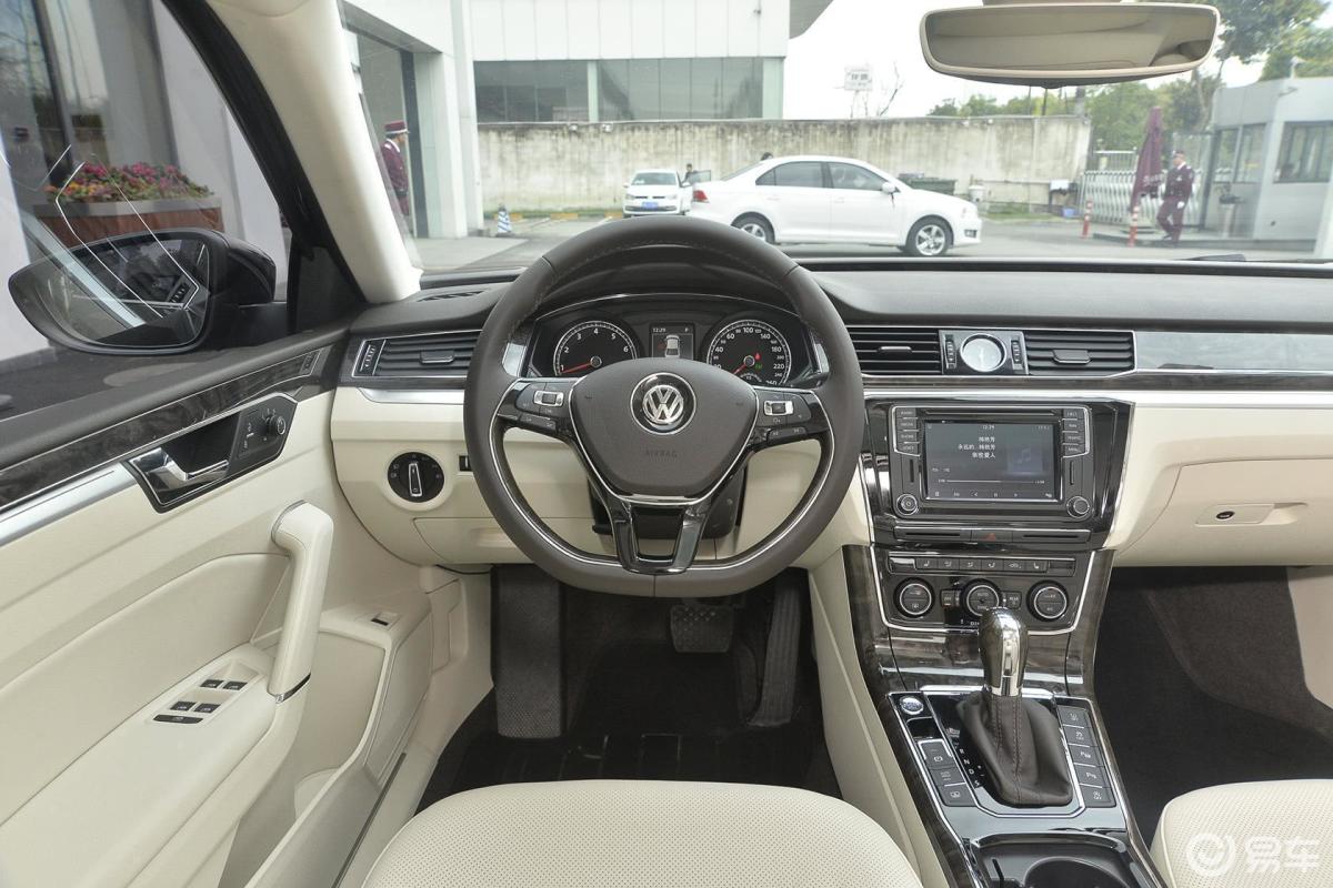 【帕萨特2016款380tsi dsg至尊版驾驶位区域汽车图片-汽车图片大全】