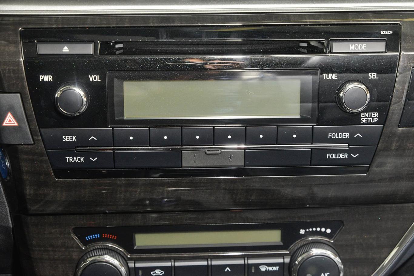 卡罗拉双擎 1.8l cvt 精英版音响