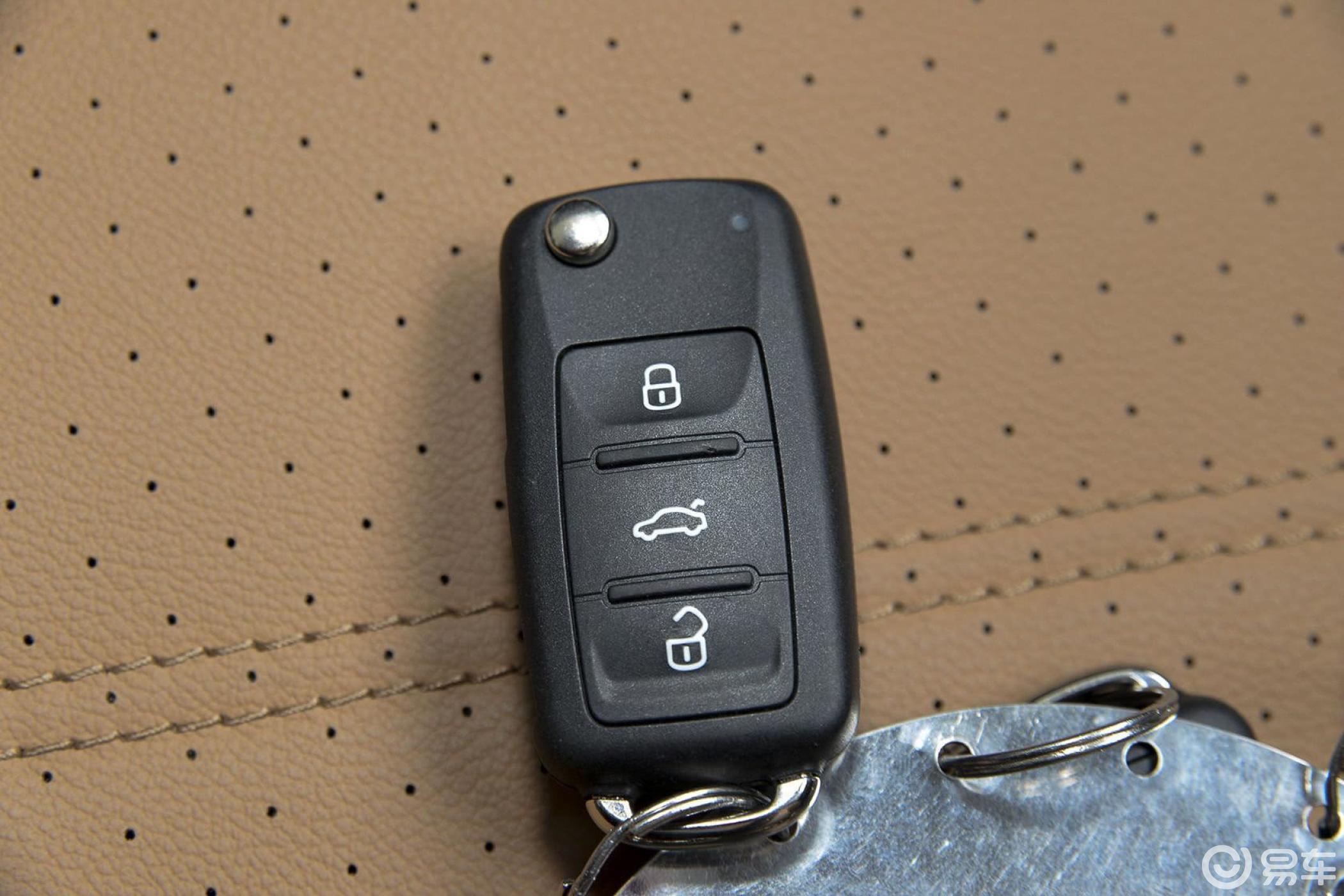 上汽大众  帕萨特  2016款  2020款  2019款  2017款  2016款  2015款